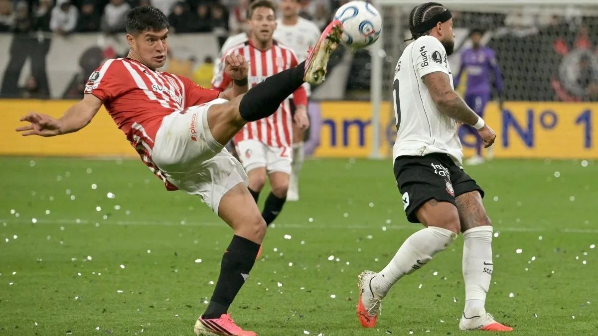 Gol de Alexis Castro decide vaga do Estudiantes na semifinal da Libertadores