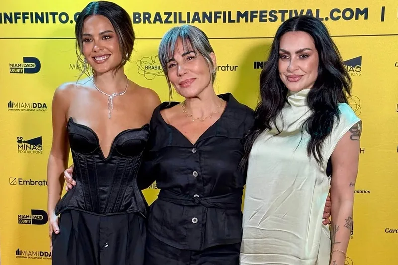 Gloria Pires participa de festival em Miami ao lado de Cleo e Bella Campos