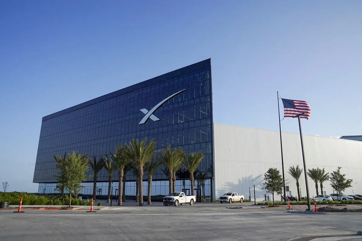 Valor distribui US$ 8,5 bilhões em ações da SpaceX a investidores