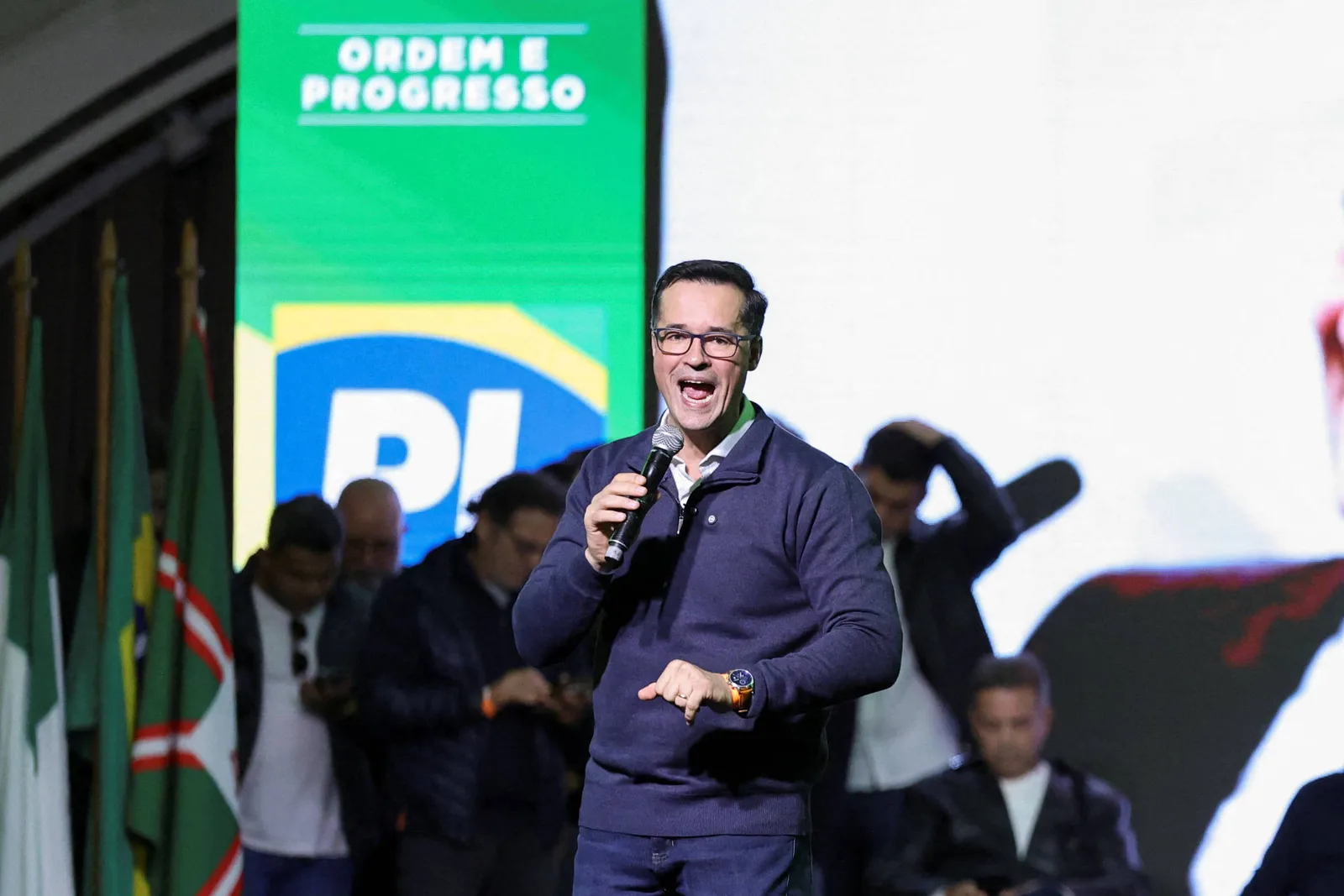 Zanin pede responsabilização após dados sigilosos serem anexados por Deltan ao TSE