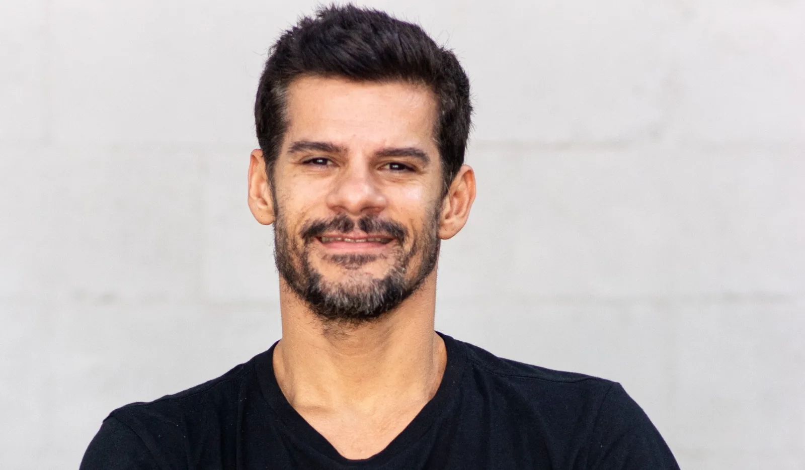Thiago Soares transforma experiência internacional em trabalho para novos bailarinos
