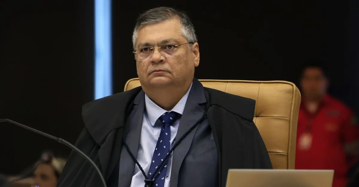 Dino torna pública decisão sobre operação que investiga filme sobre Bolsonaro