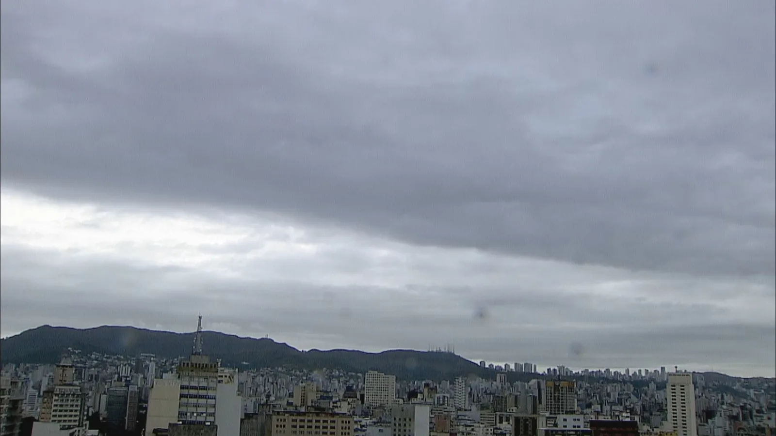Belo Horizonte terá queda de temperatura e possibilidade de chuva forte