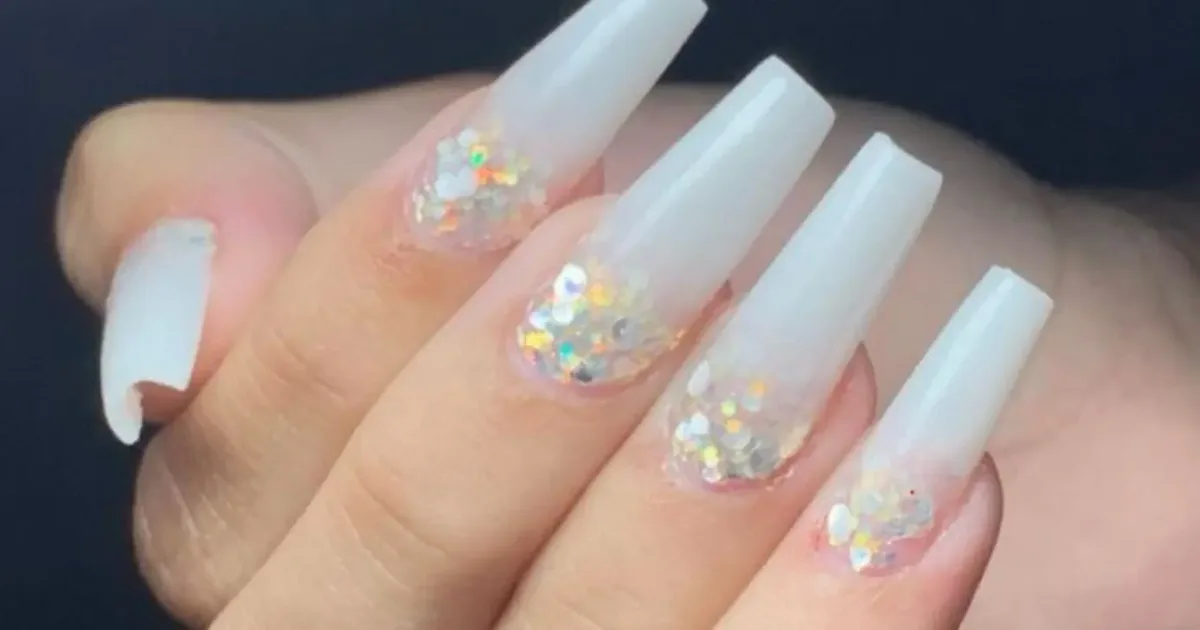 Amendoado, bailarina ou stiletto: escolha o formato das unhas pela rotina