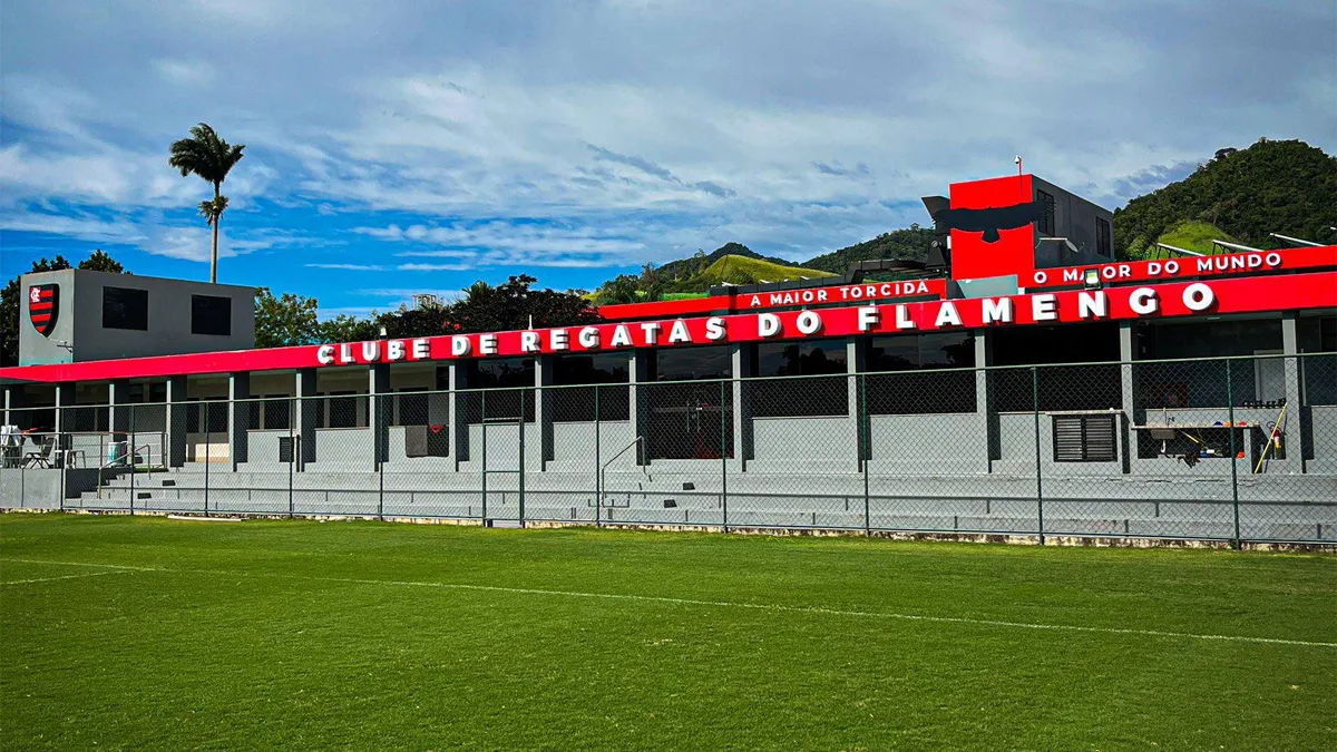 Flamengo amplia conversas com a MLS para negociar jogadores da base