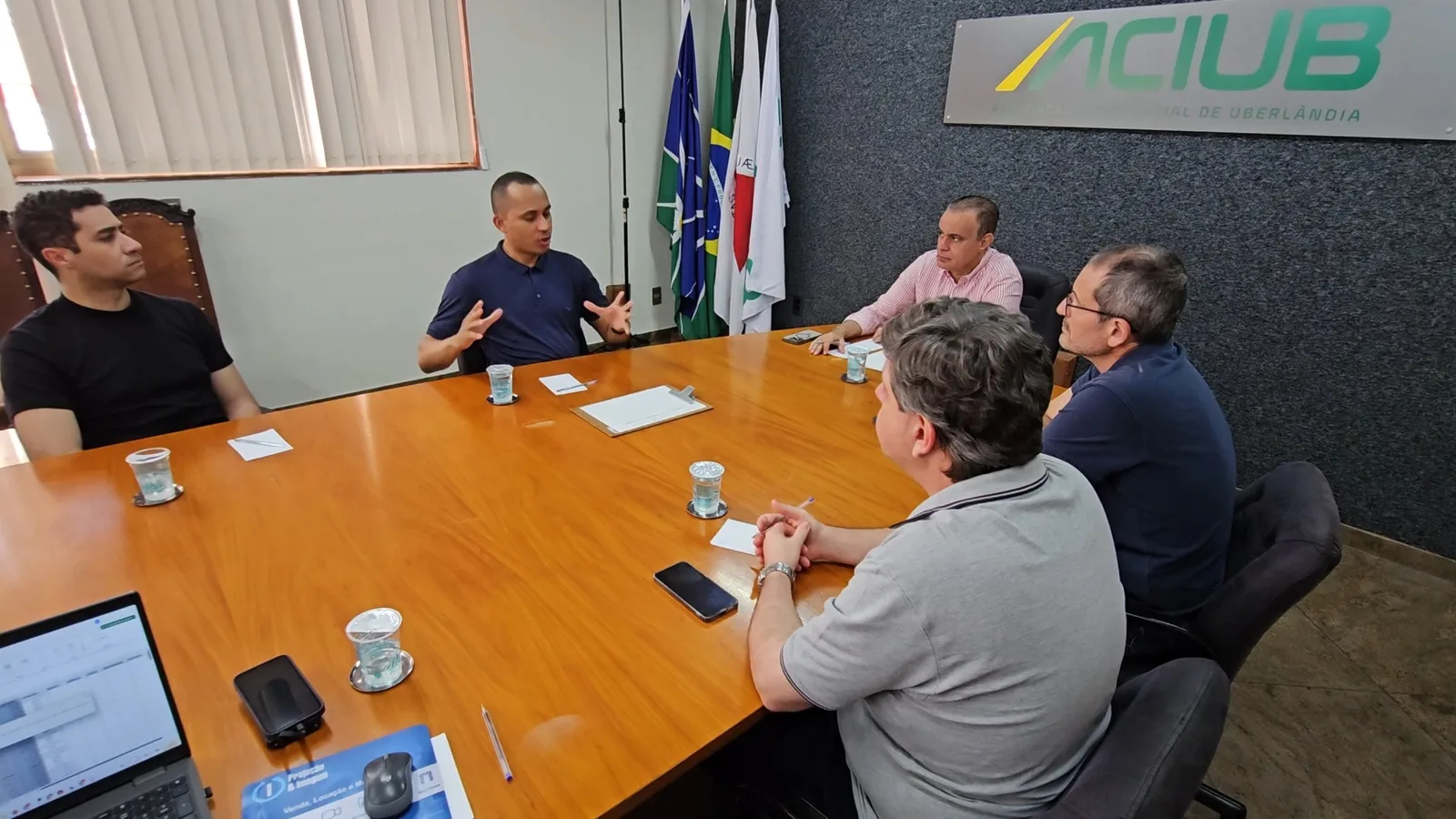 Ben Mendes apresenta propostas econômicas a empresários em Uberlândia