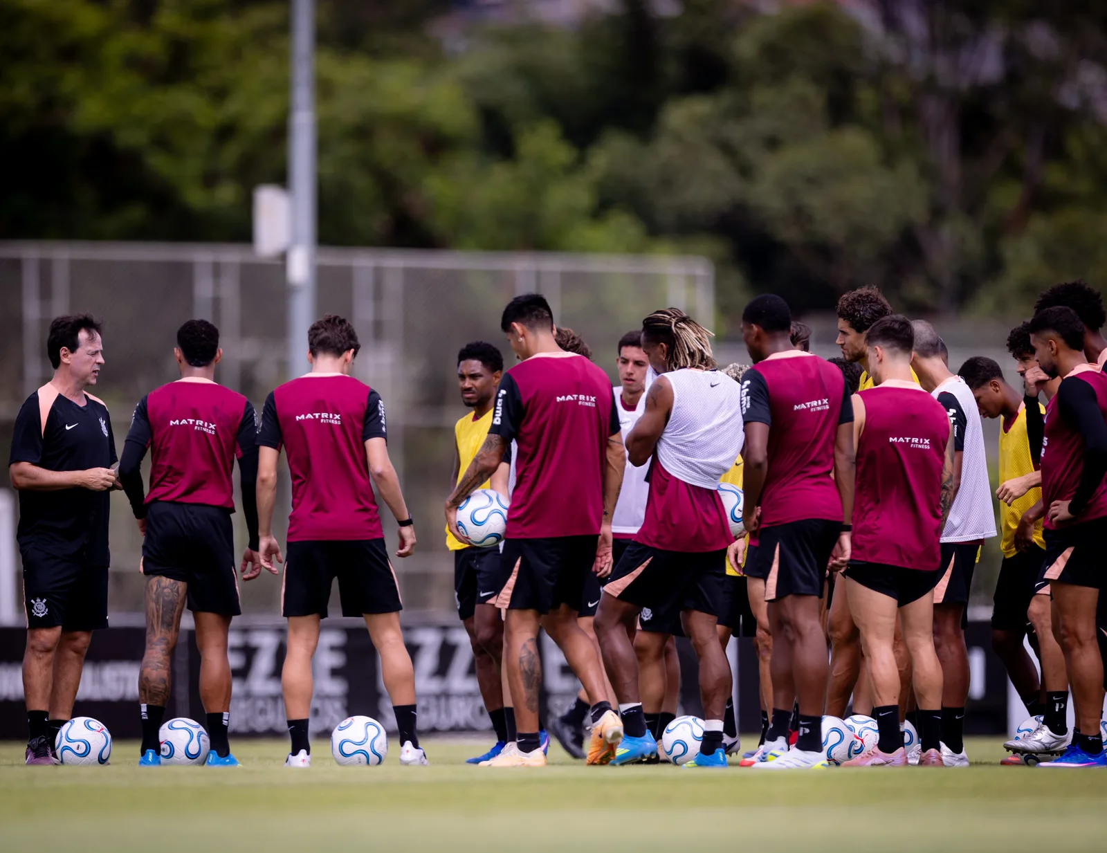 Corinthians deve repetir escalação contra a Chapecoense em meio a desfalques