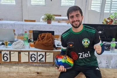 Laura Pretzel e Augusto Böhm vencem o Gaúcho de Eisstocksport