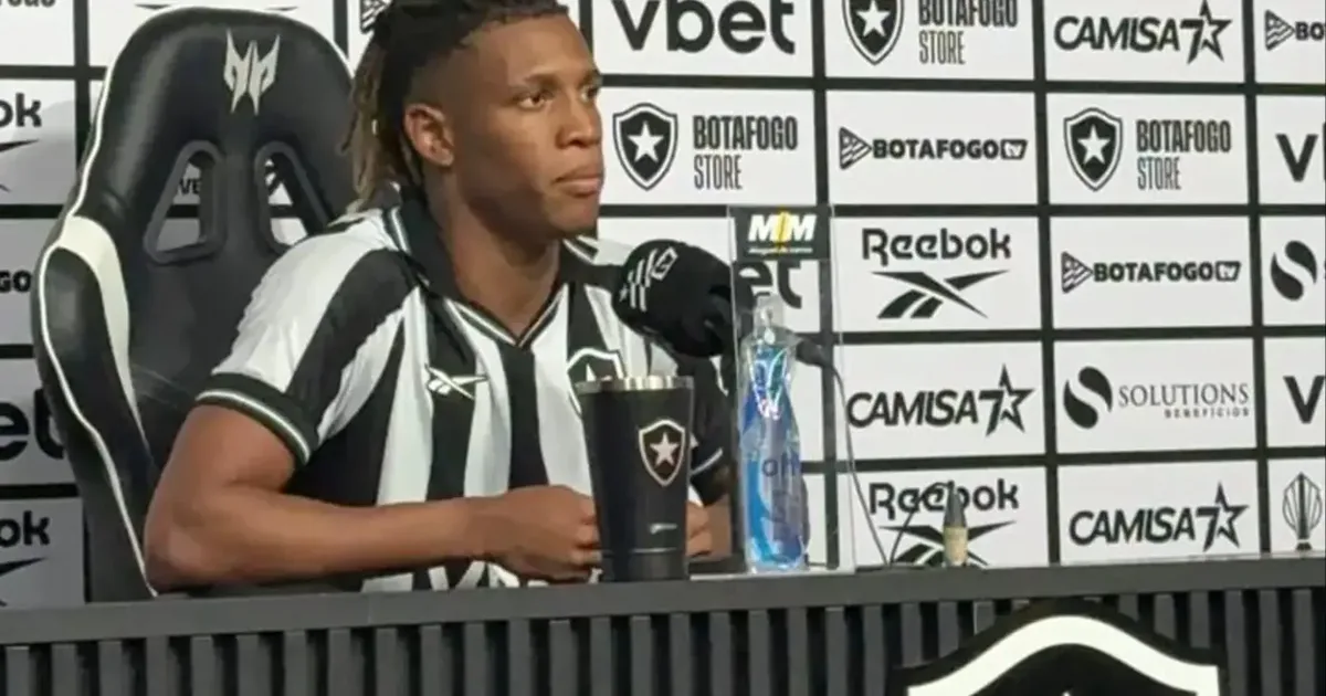 Palmeiras avalia nova tentativa por Danilo, mas Botafogo exige cerca de R$ 175 milhões