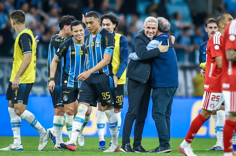 Luís Castro vê classificação do Grêmio como ponto de mudança na temporada