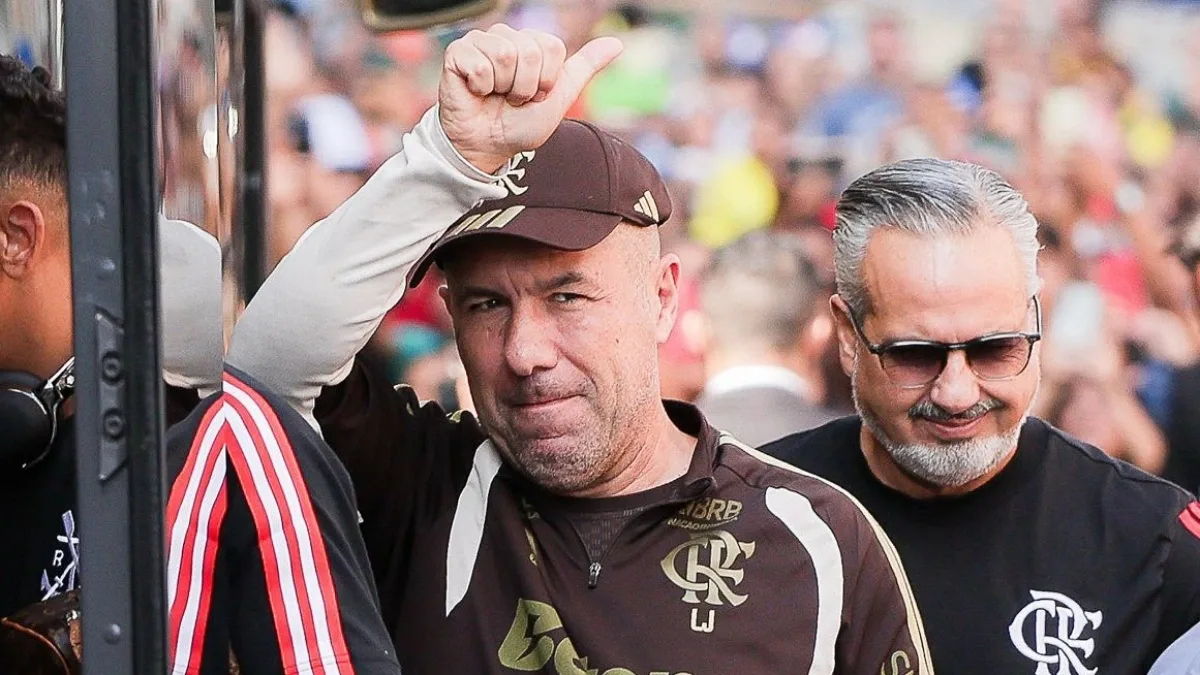 Flamengo supera sequência desgastante e reassume liderança do Brasileirão