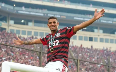 Vinicius Souza conta que Corinthians foi o clube brasileiro mais próximo de contratá-lo