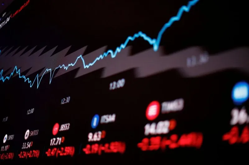 Petróleo em queda e futuros dos EUA sobem enquanto Ibovespa acompanha exterior