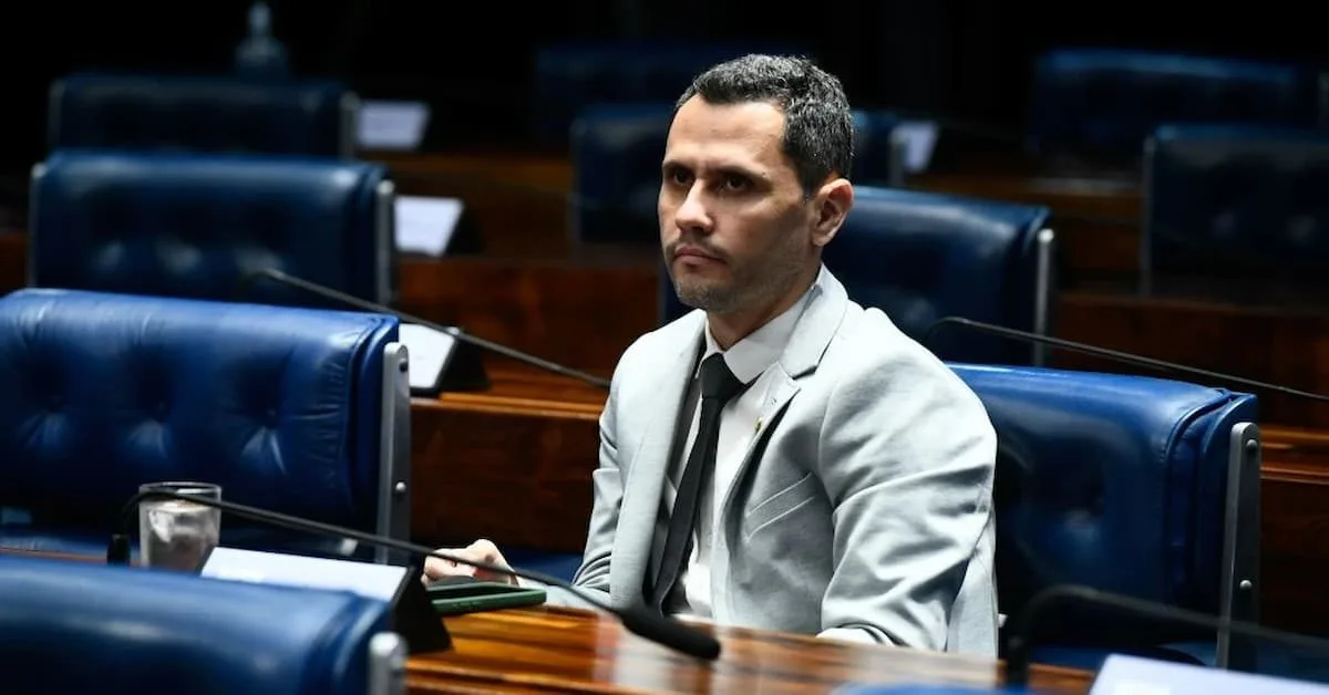 Pesquisa em Minas mostra cenário dividido para Senado e vantagem de Cleitinho ao governo