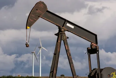 Oleoduto saudita e vendas à Ásia pressionam cotação do petróleo