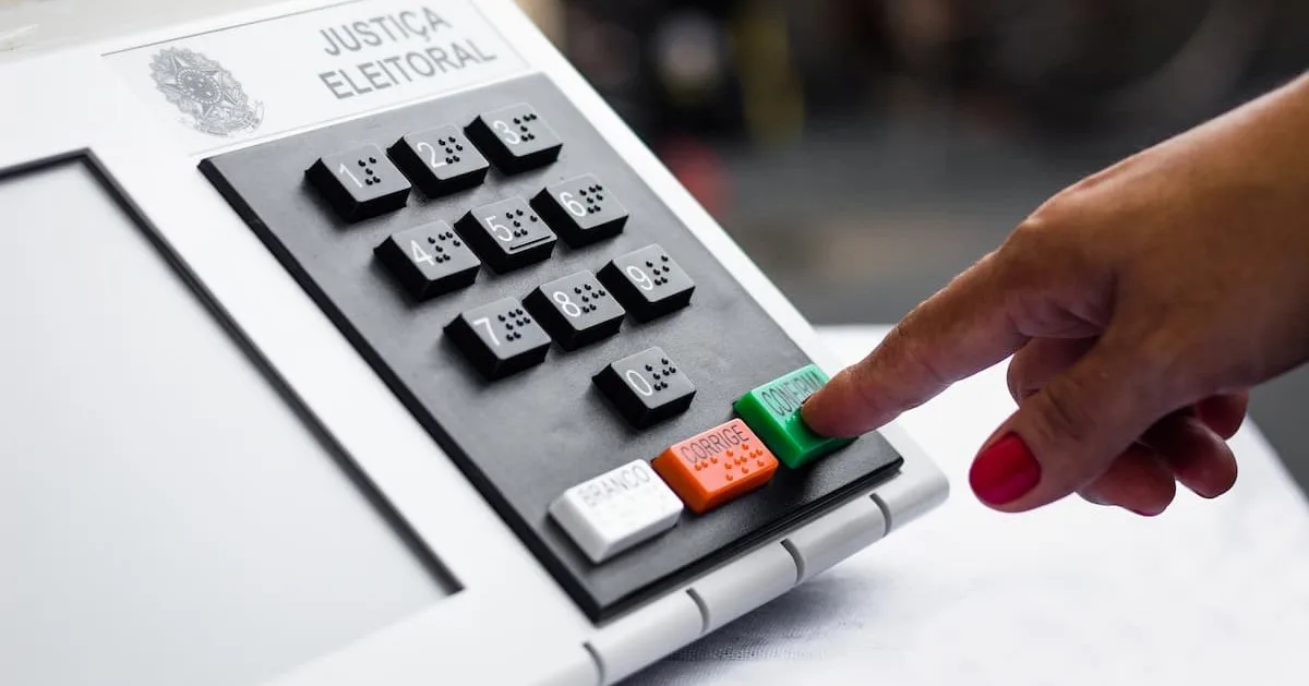 Como analisar partidos, propostas e regras antes de votar em 2026