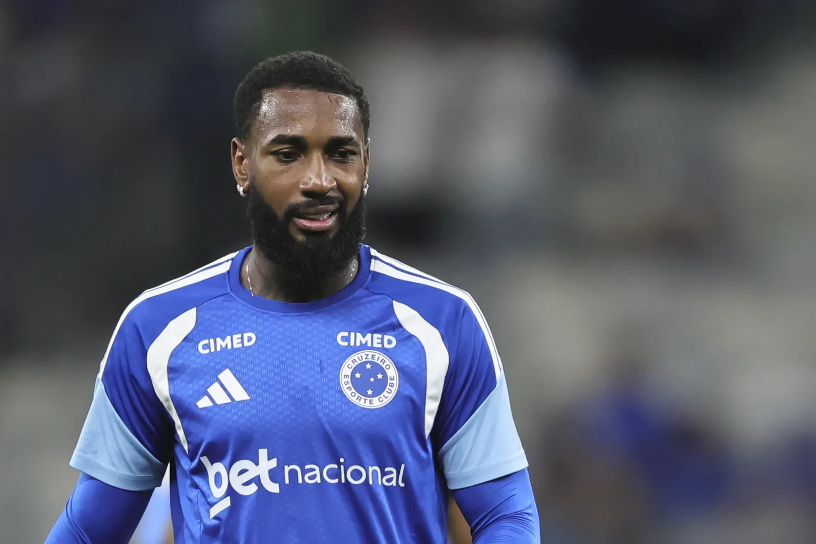 Fabrício Bruno retorna, e Cruzeiro avalia condição de Gerson antes de enfrentar o Athletico-PR