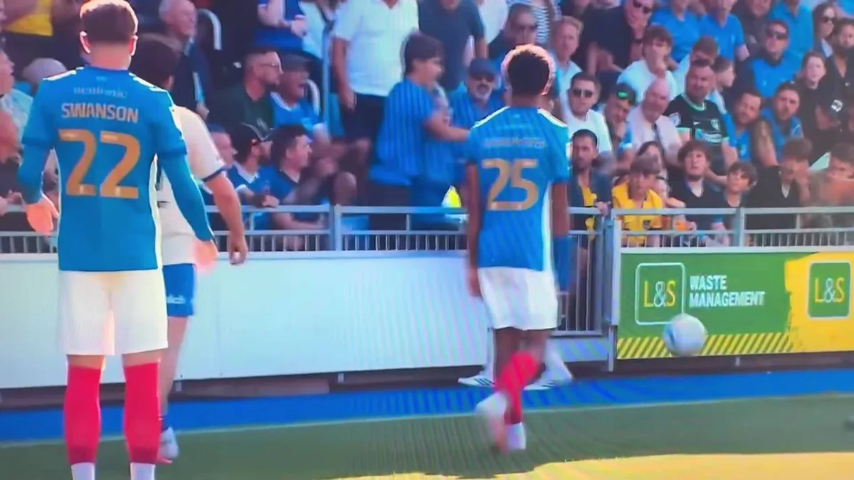 Técnico do Cardiff defende Bielik após incidente com torcedor do Portsmouth