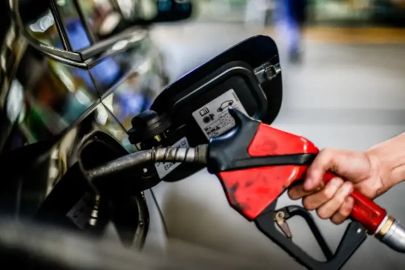 Governo federal mantém subsídio do diesel por mais 30 dias