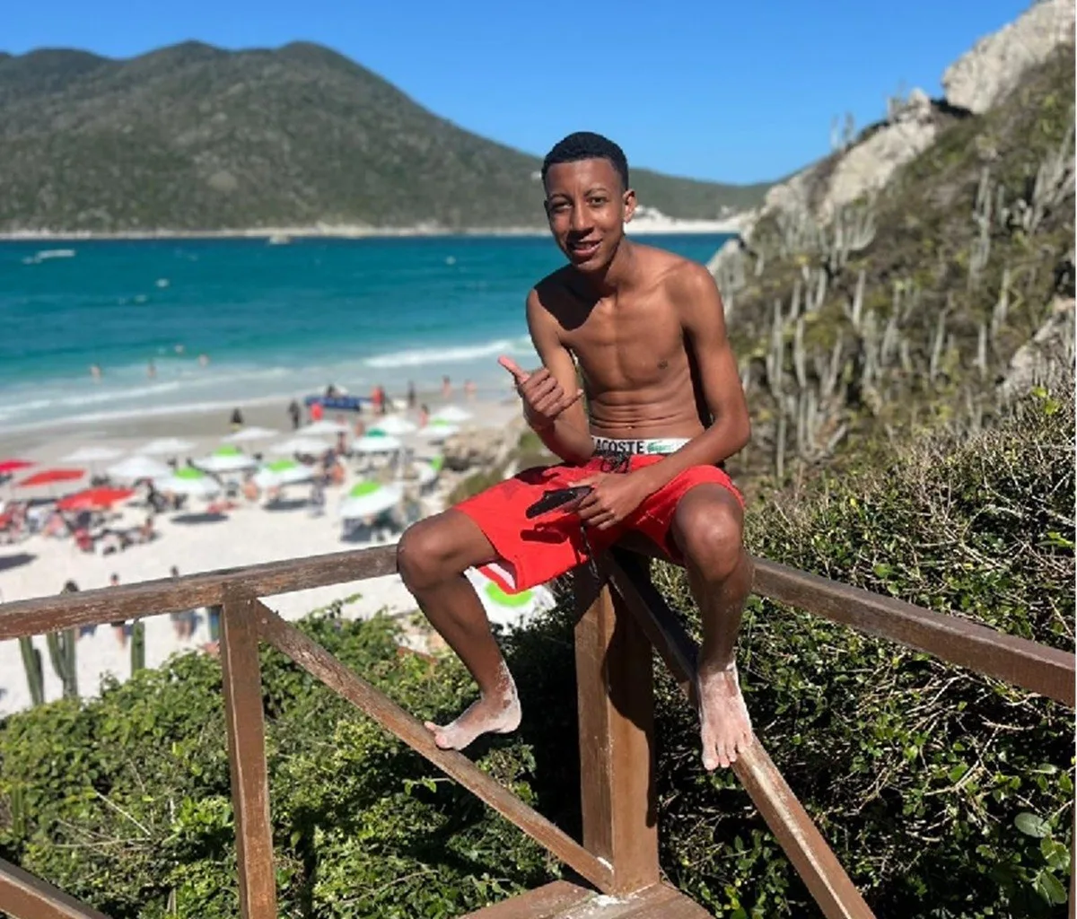 Adolescente de Contagem morre após se afogar em praia de Cabo Frio