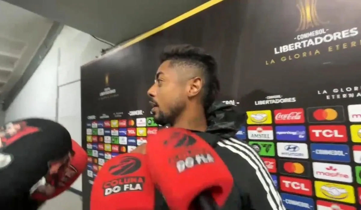 Flamengo constrói vantagem fora de casa e mira vaga na semifinal da Libertadores