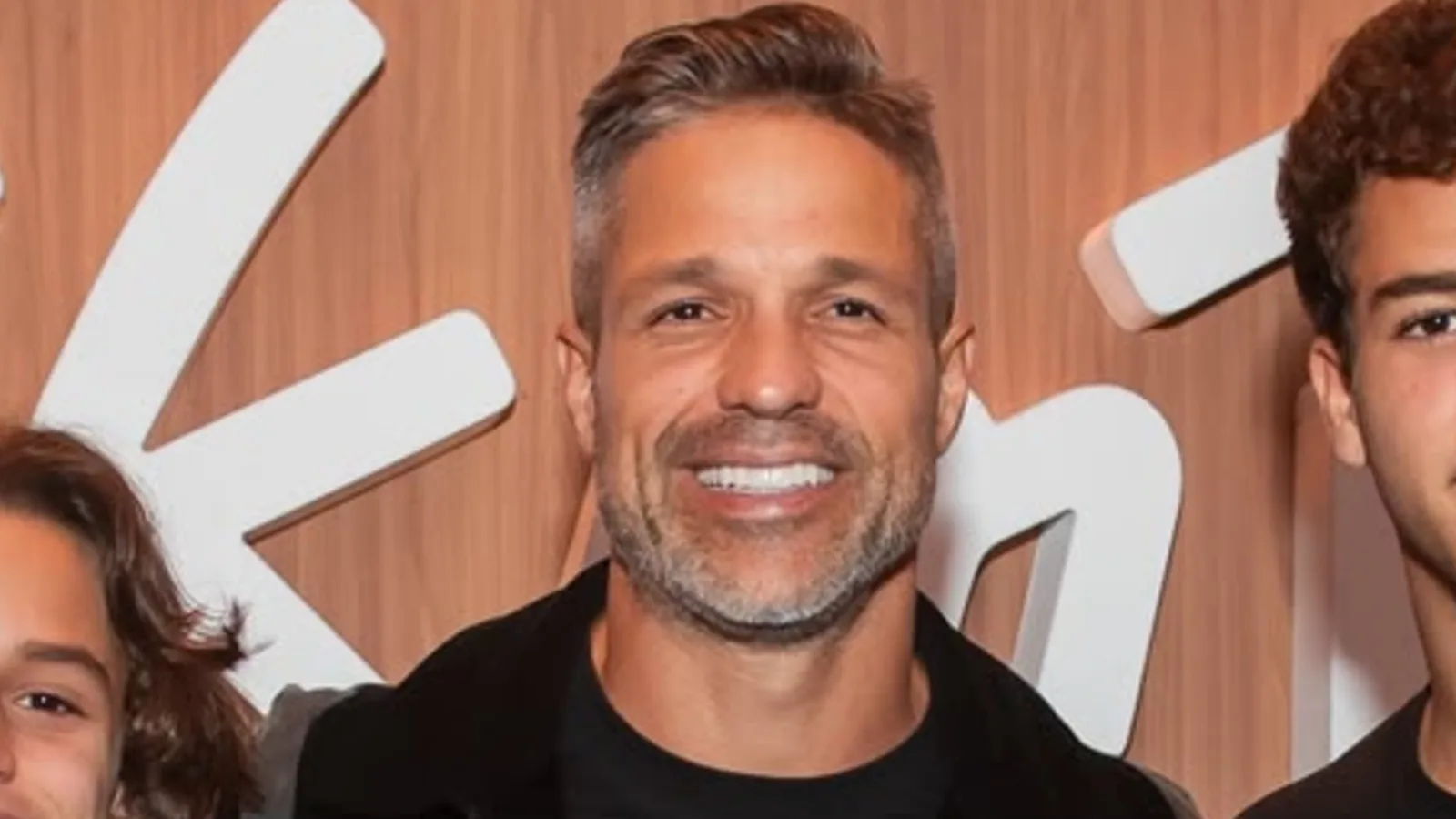 Diego Ribas acompanha os filhos no Rock in Rio e comenta novo ciclo da seleção