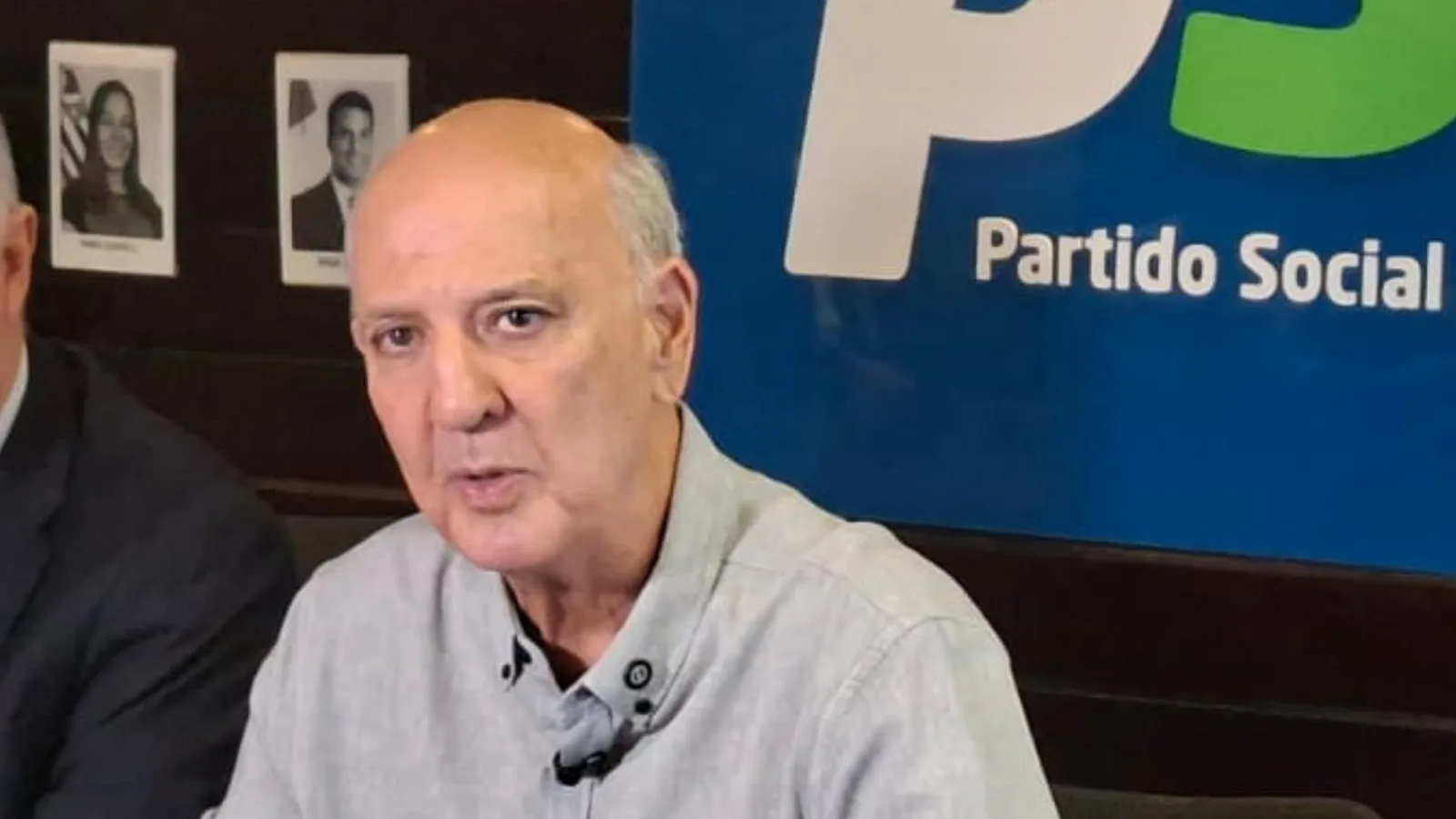 Arruda mantém campanha enquanto tenta recuperar registro no TSE