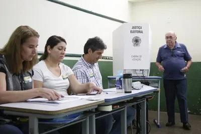 Curso de mesário libera até seis dias de folga nas eleições de 2026