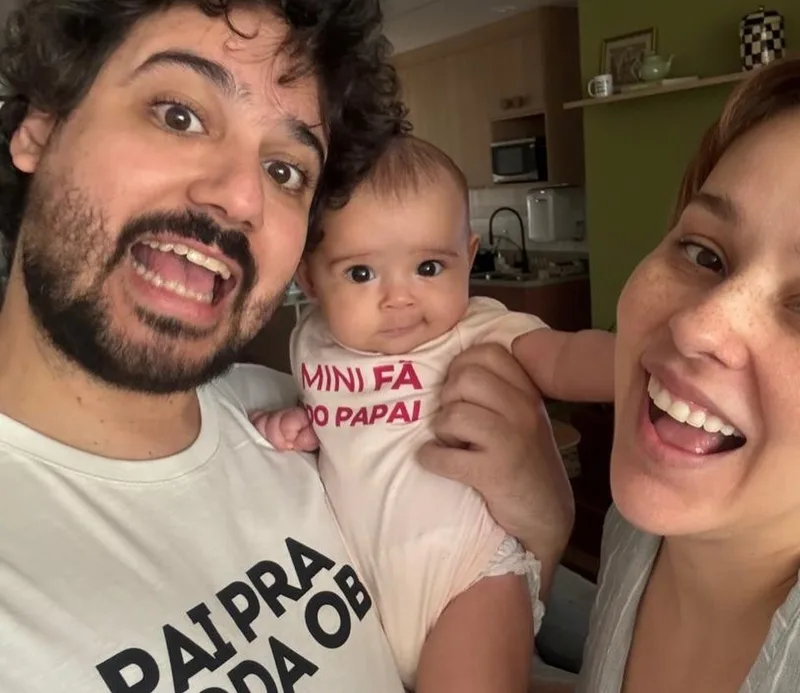 Casal transforma parceria na vida e no cinema enquanto limita exposição da filha