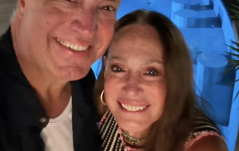 Susana Vieira celebra aniversário de Rodrigo, seu filho único