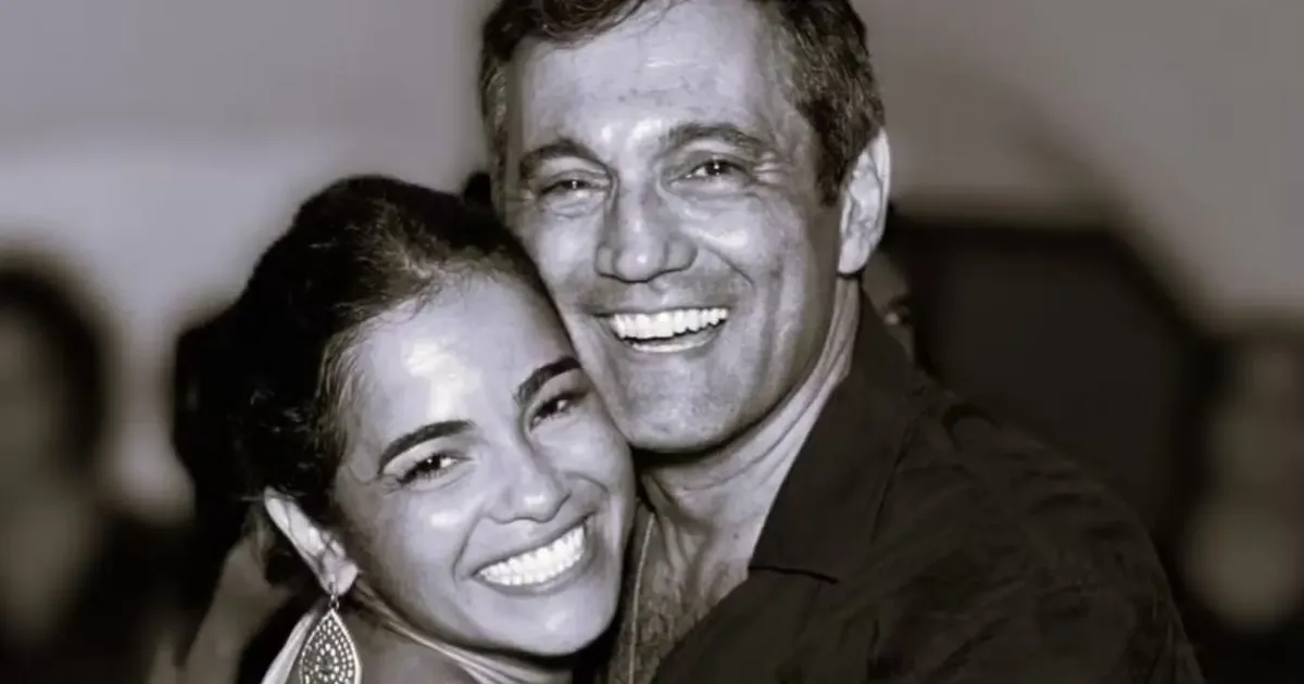 Camila Pitanga homenageia viúva de Domingos Montagner após 10 anos da morte do ator