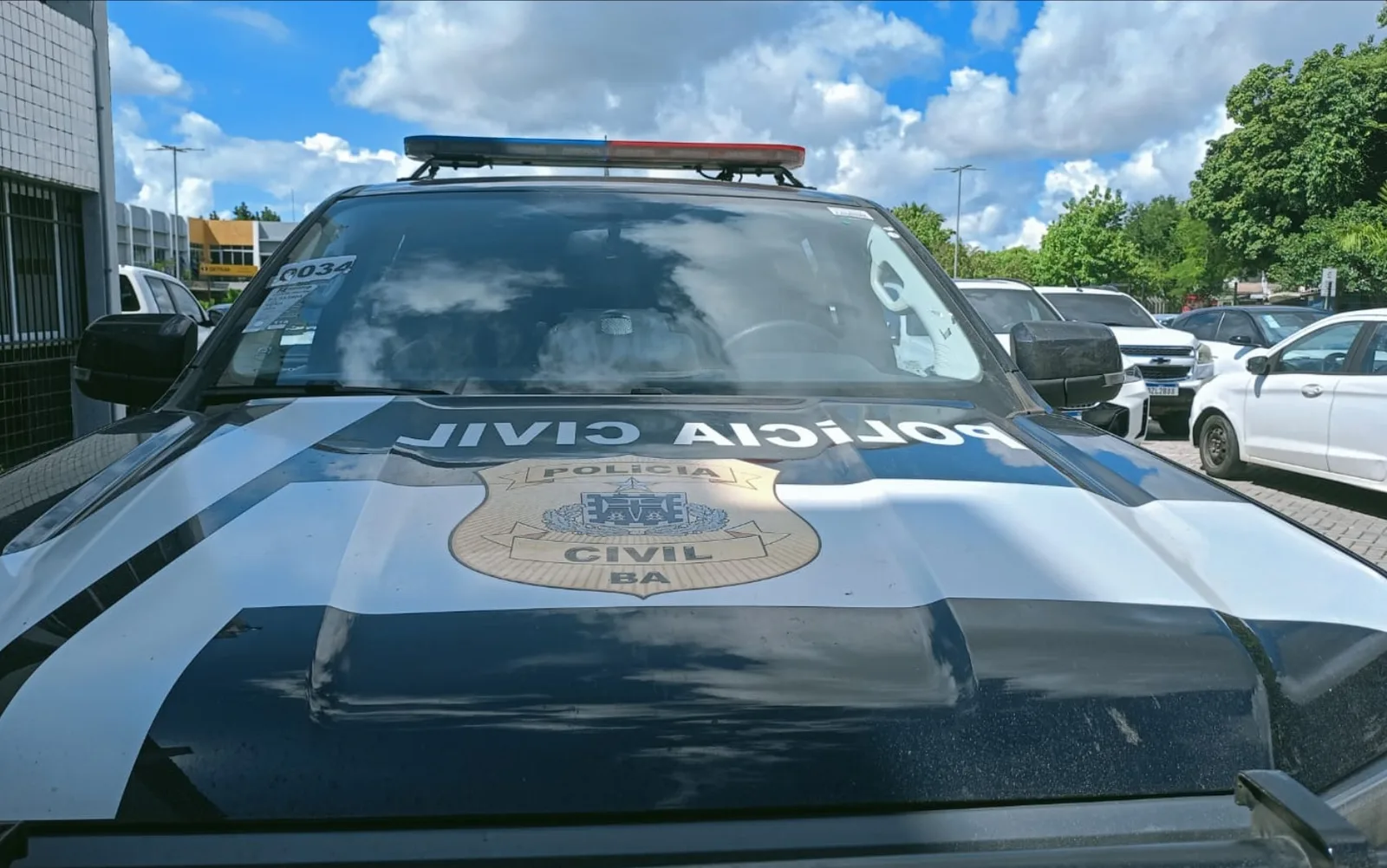 Comerciante é assassinado diante de mercadinho no Condomínio Campo Belo