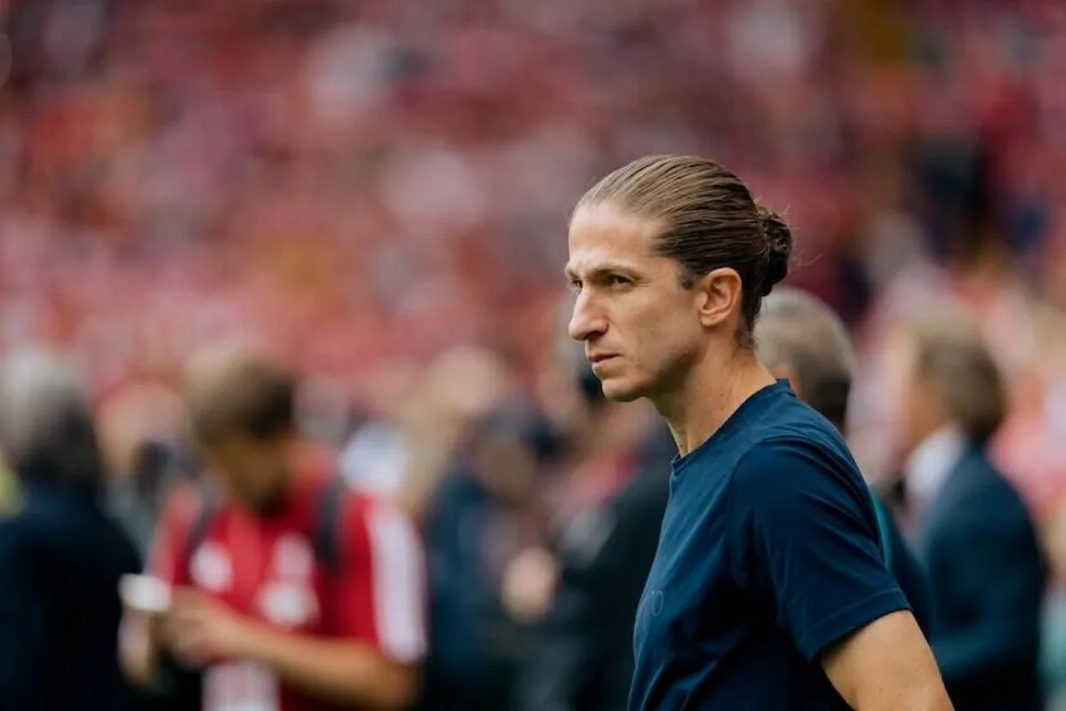 Filipe Luís mantém invencibilidade no Monaco após passagem pelo Flamengo