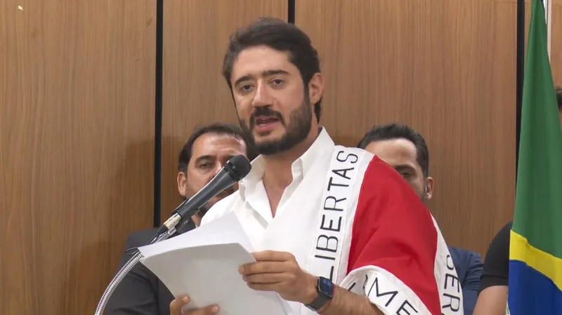 Gabriel Azevedo será entrevistado ao vivo nesta quinta-feira no MG1