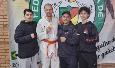 Atletas da equipe Lobo conquistam ouro e bronze em seletiva de taekwondo