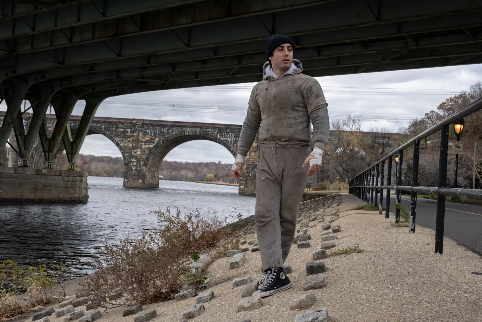 Filme mostra o momento em que Stallone criou Rocky e apostou na própria carreira